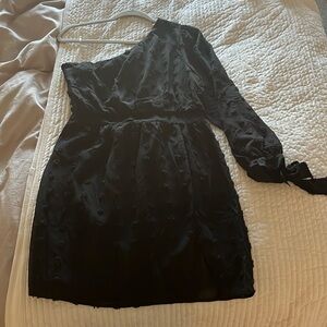 One shoulder black textured dress